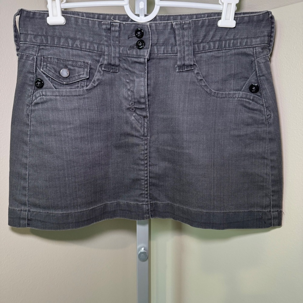 French Connection Gray Denim Mini Skirt Pockets Casual Size 6 - Picture 1 of 4